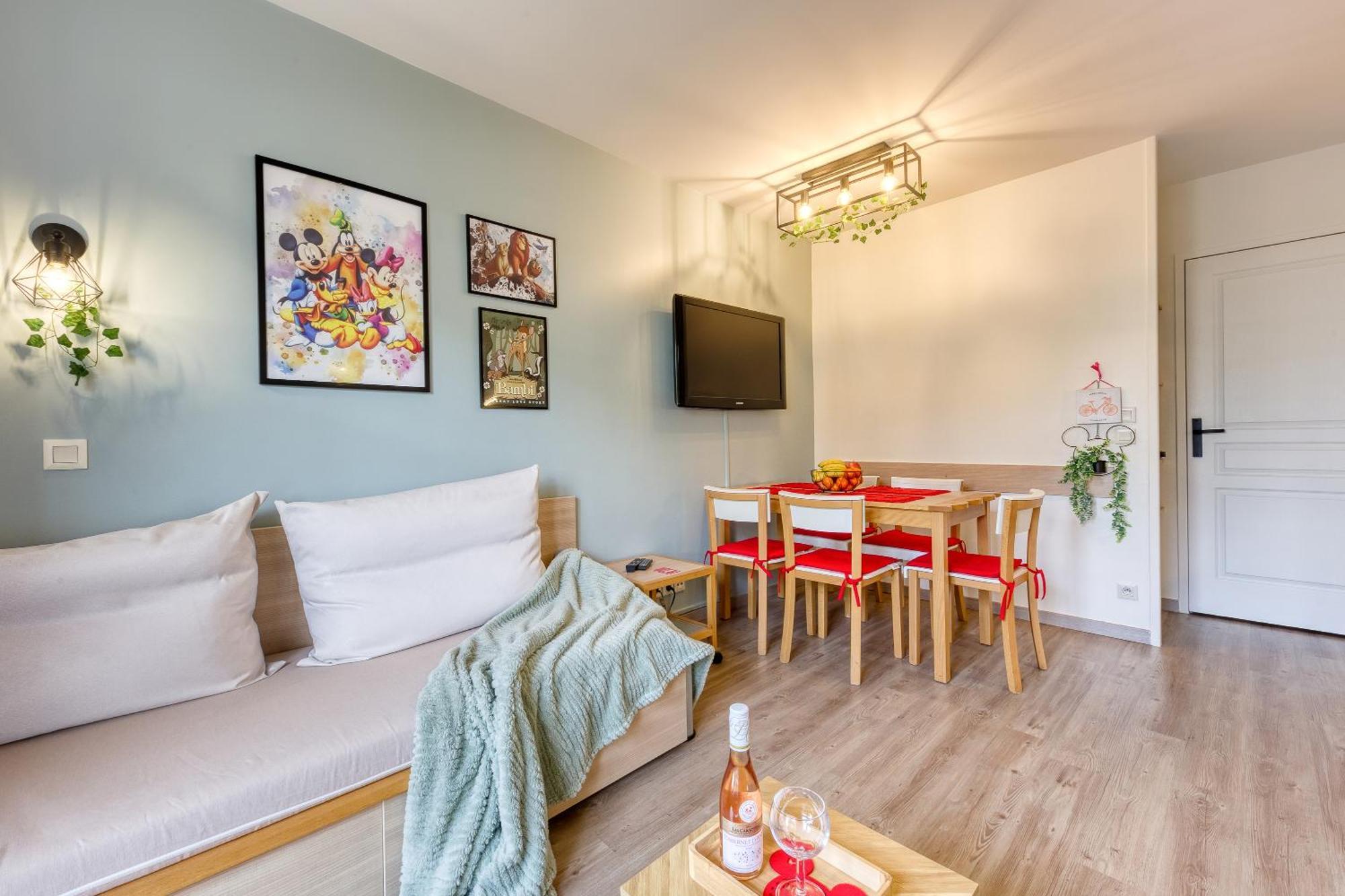 Cosy Home / Disney / Val D'Europe / Paris セリ エクステリア 写真
